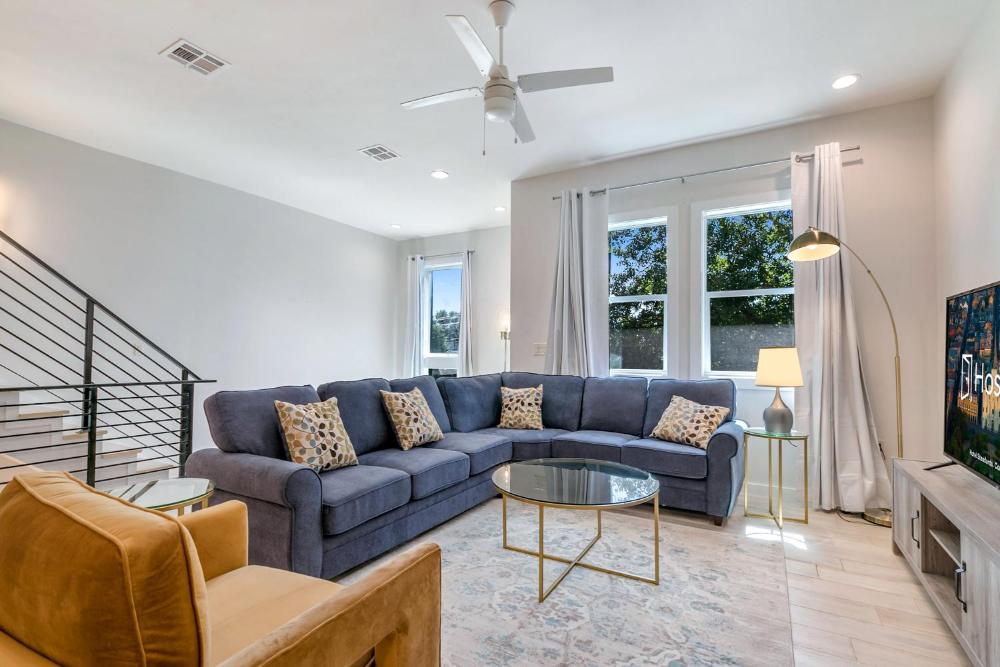 Bienville Villas: Brand New 4BR
